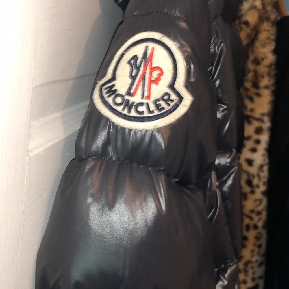 Moncler Puffer Jacket - Picture 4 of 4
